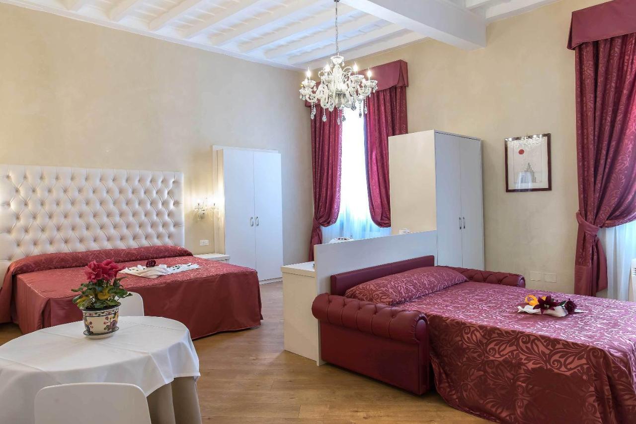 Trevi Rome Suite Room photo